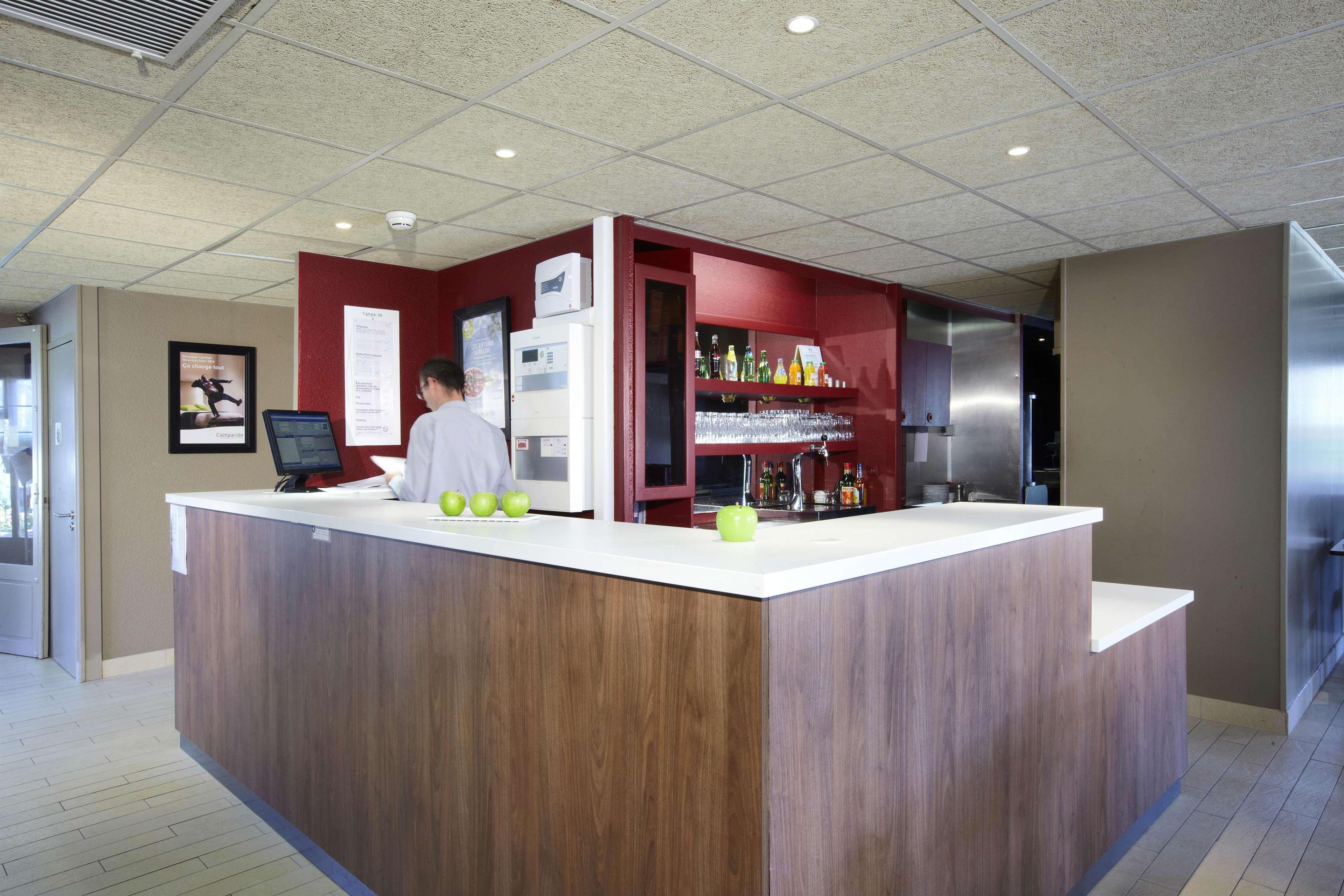 Hotel Campanile Montbeliard - Sochaux Exterior foto